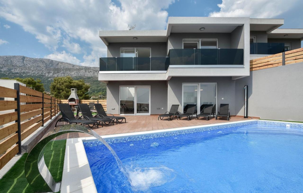 Villas Alfa & Omega Klis Luaran gambar