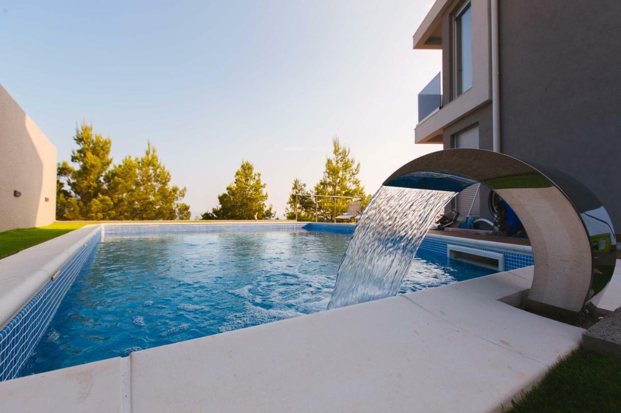 Villas Alfa & Omega Klis Luaran gambar